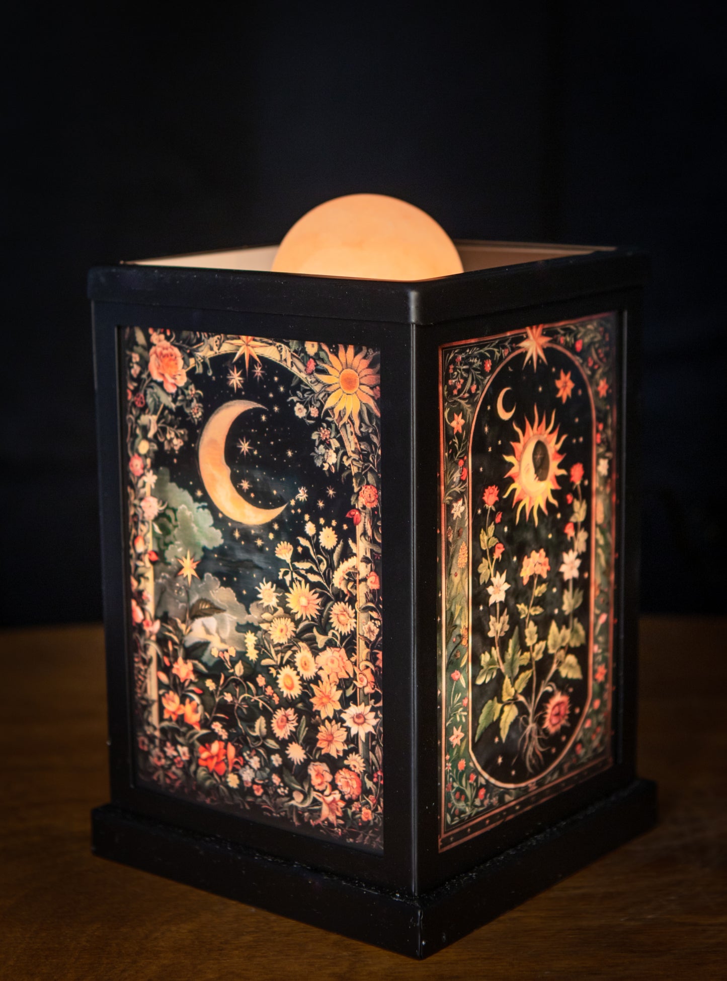 Celestial - Himalayan Salt Therapy Lantern (with 2 massage balls)
